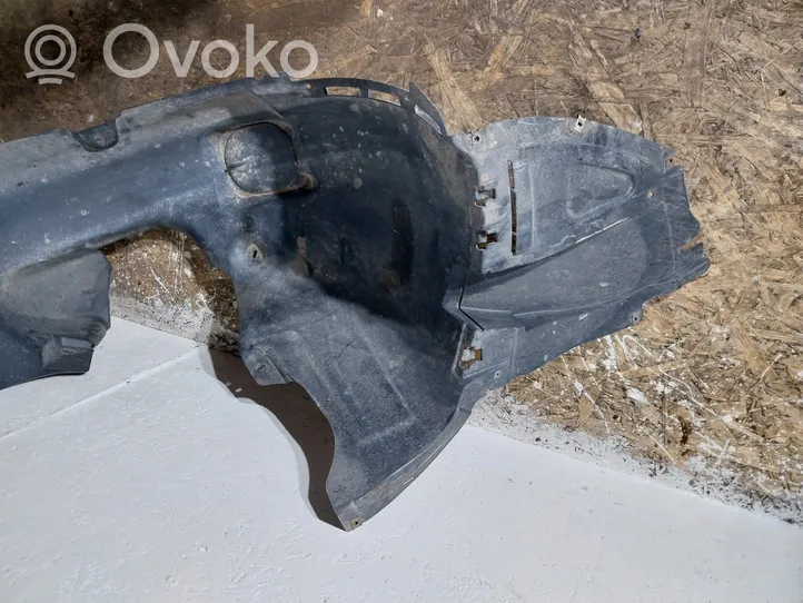 Skoda Fabia Mk3 (NJ) Pare-boue passage de roue avant 