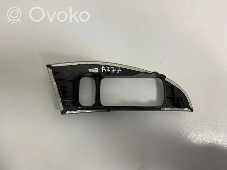 Mercedes-Benz CLK A209 C209 Rivestimento pulsantiera finestrino della portiera anteriore A2097276828