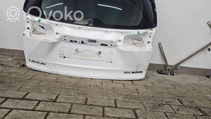 Lexus NX Takaluukun/tavaratilan kansi 