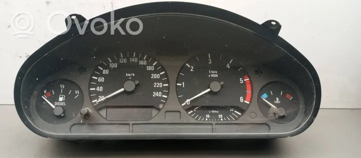 BMW 3 E36 Compteur de vitesse tableau de bord 62118364380