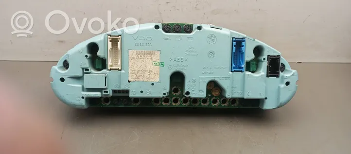 BMW 3 E36 Compteur de vitesse tableau de bord 110008645