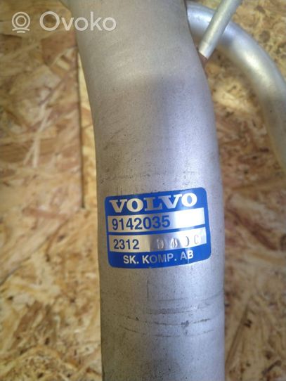 Volvo 940 Tuyau de remplissage de réservoir de carburant 9142035