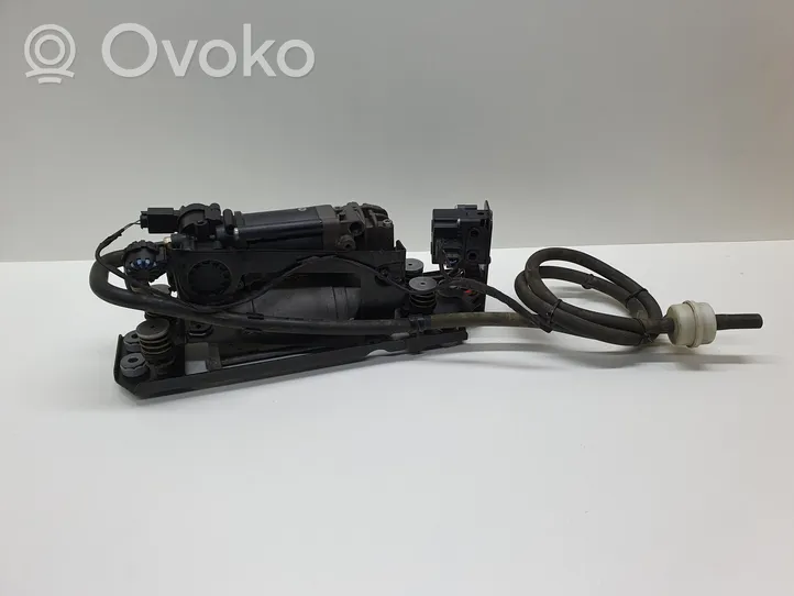 BMW 5 F10 F11 Air suspension compressor/pump 6794465