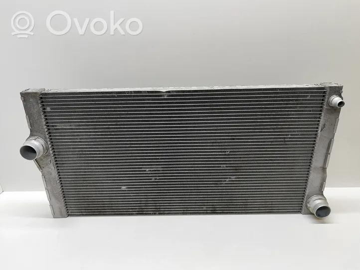 BMW 5 F10 F11 Radiateur de refroidissement 8509176