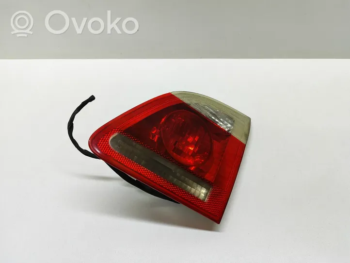 BMW 5 E60 E61 Lampy tylnej klapy bagażnika 7165830