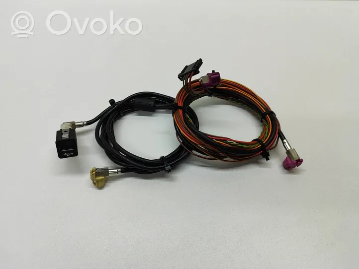 BMW 5 F10 F11 USB socket connector 9237656