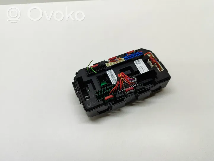 BMW 3 F30 F35 F31 Fuse module 922487904