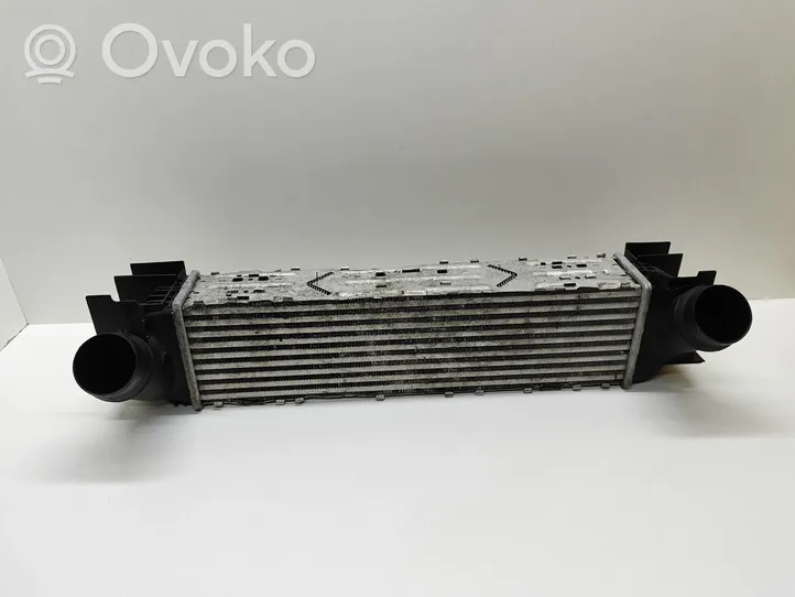 BMW 3 F30 F35 F31 Starpdzesētāja radiators 96552