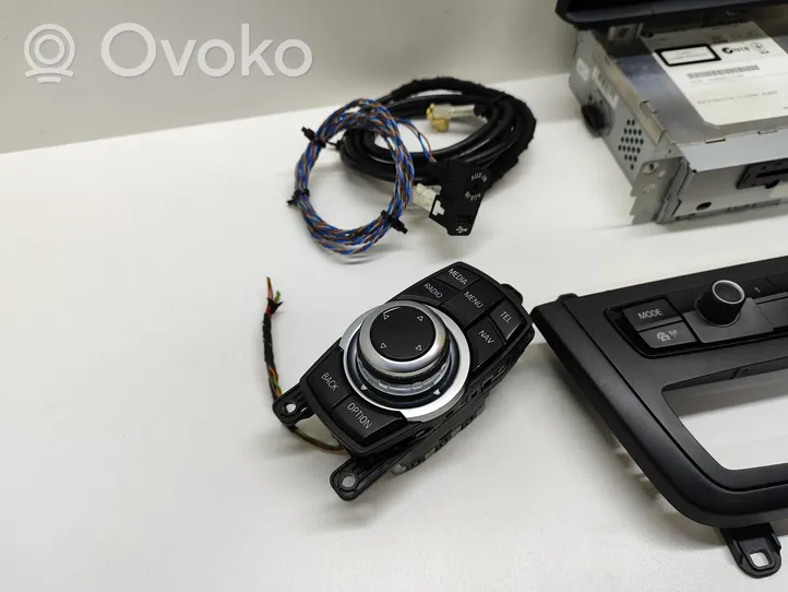 BMW 3 F30 F35 F31 Radio / CD/DVD atskaņotājs / navigācija 9298938