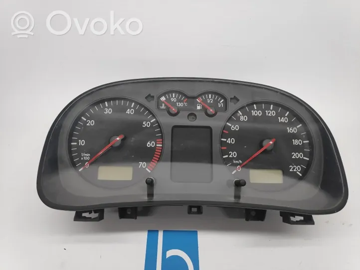 Volkswagen Golf IV Tachimetro (quadro strumenti) 