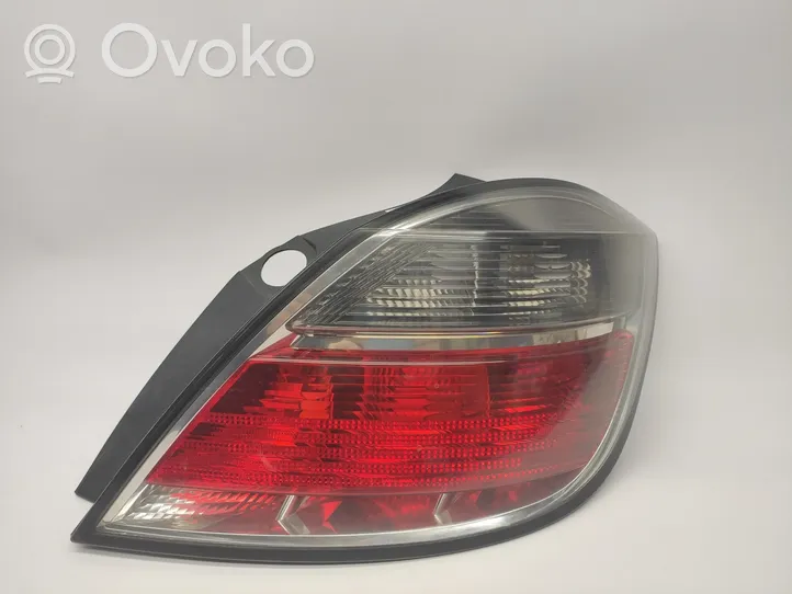 Opel Astra H Tailgate rear/tail lights 