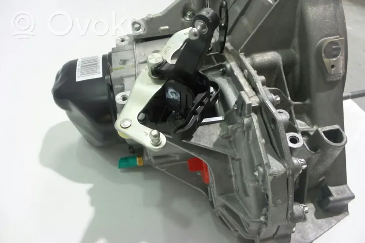 Nissan Micra 5 Gang Schaltgetriebe 