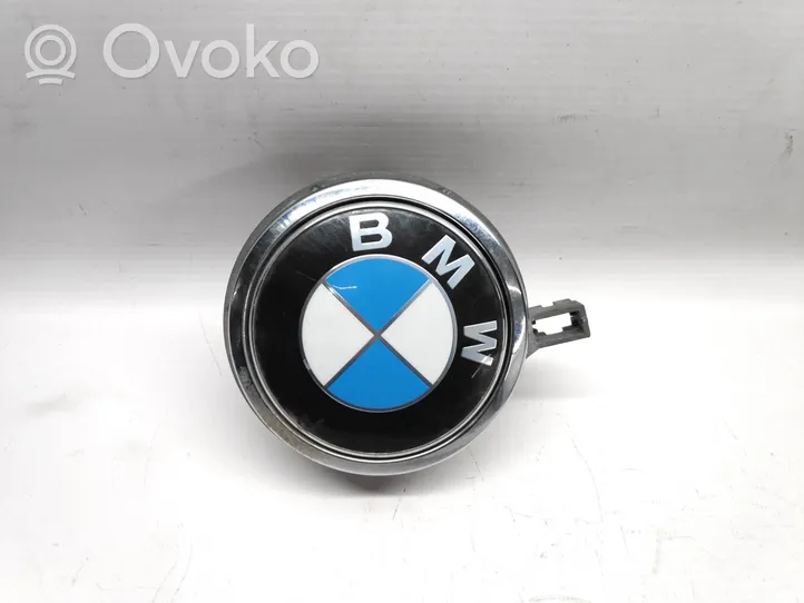 BMW 1 E81 E87 Takaluukun ulkopuolinen lukko 