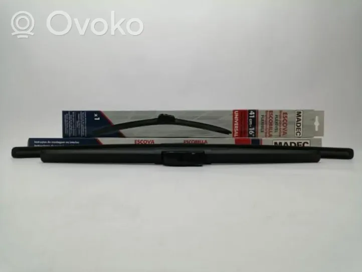 Renault Clio II Front windscreen/windshield window 