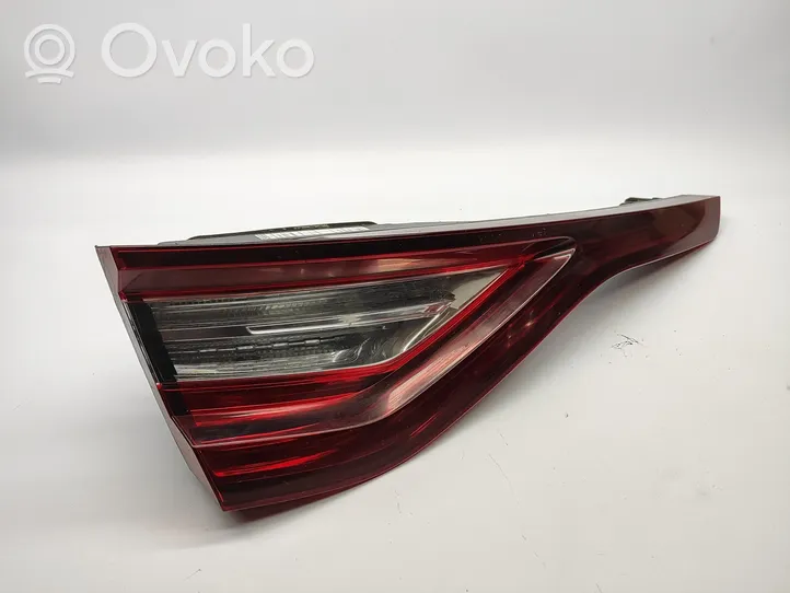 Renault Megane IV Tailgate rear/tail lights 