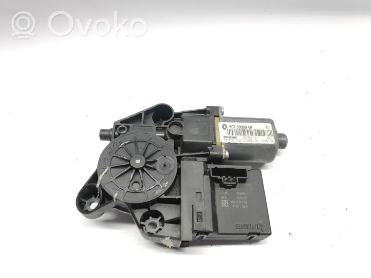 Renault Megane III Front door window regulator motor 