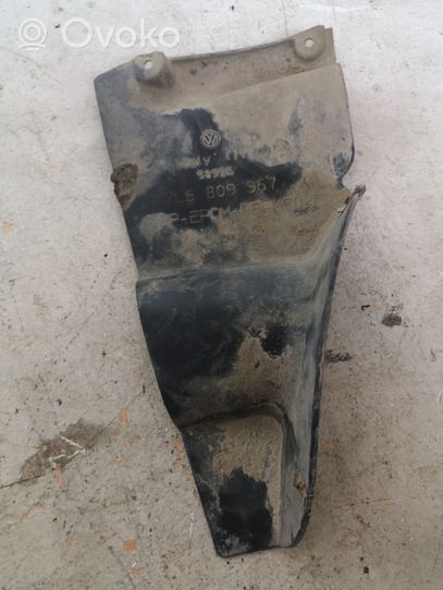 Volkswagen Touareg I Front bumper skid plate/under tray 7L6809967