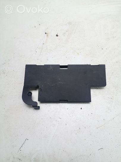 Audi A6 C7 Dangtis akumuliatoriaus dėžės 8K0915429