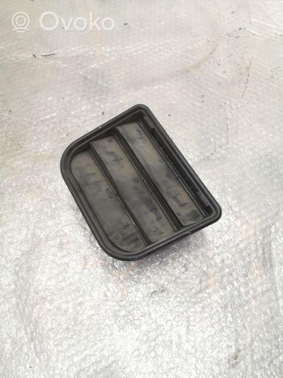 Volvo S60 Quarter panel pressure vent 31390866