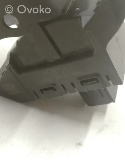Ford Fusion II Przycisk / Włącznik hamulca ręcznego GR2T2B623BAW