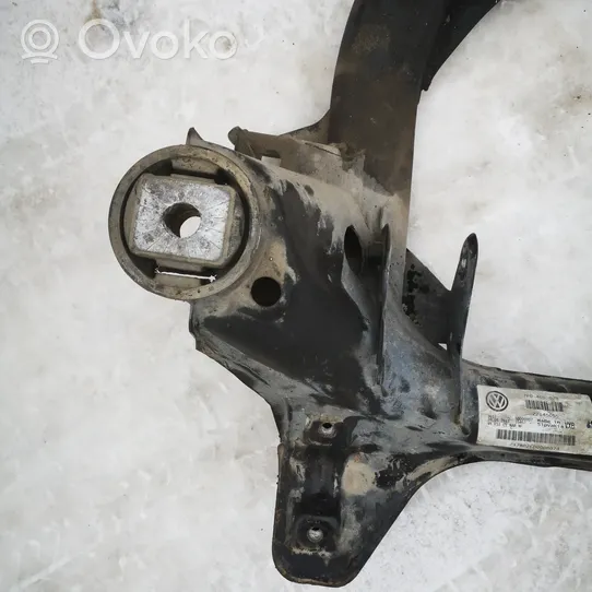 Volkswagen Touareg II Front subframe 7P0400025