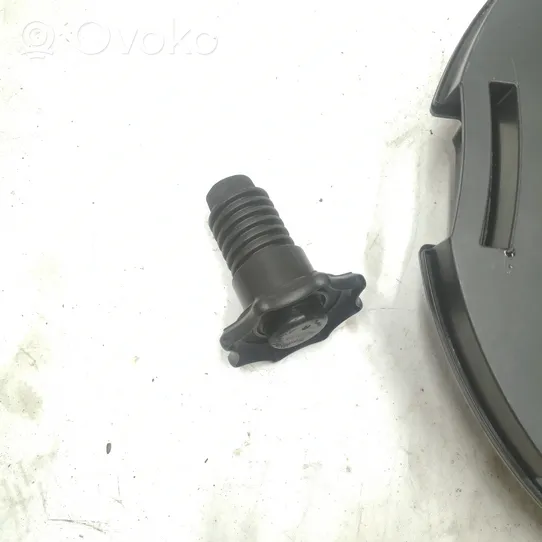 Audi Q3 F3 Subwoofer-bassokaiutin 83A025382