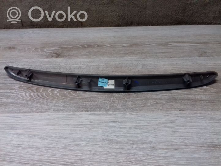 Volvo S60 Rivestimento del vano portaoggetti del cruscotto 