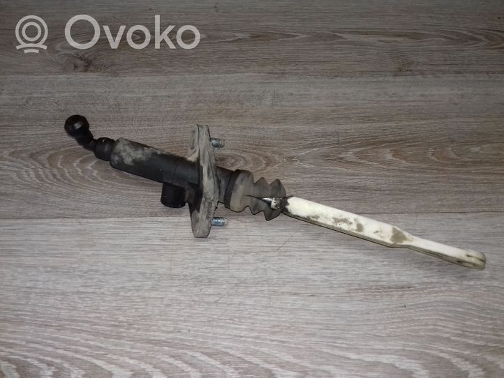 Volvo V70 Clutch slave cylinder 