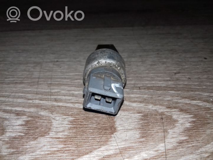 Volvo V50 Air conditioning (A/C) pressure sensor 