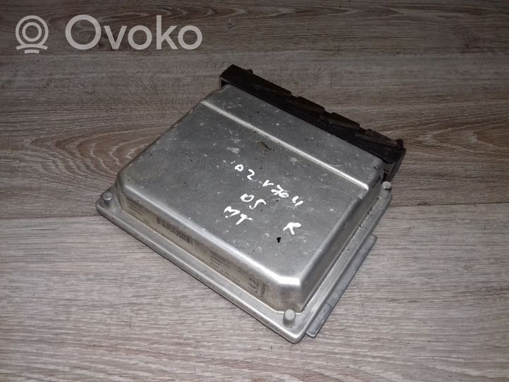 Volvo V70 Calculateur moteur ECU 28SA5360