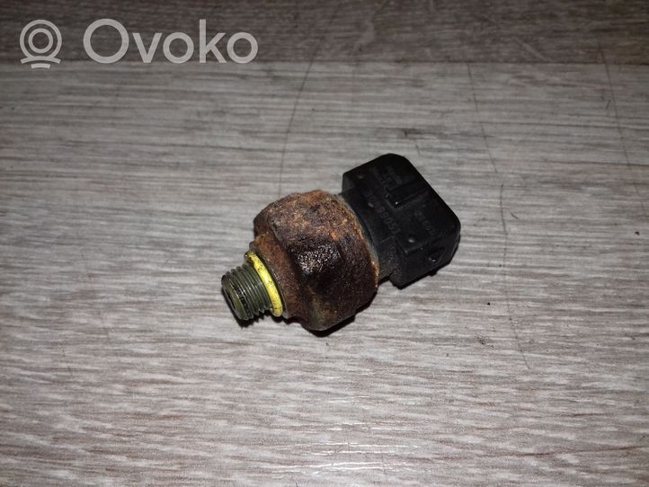 Volvo S60 Air conditioning (A/C) pressure sensor 