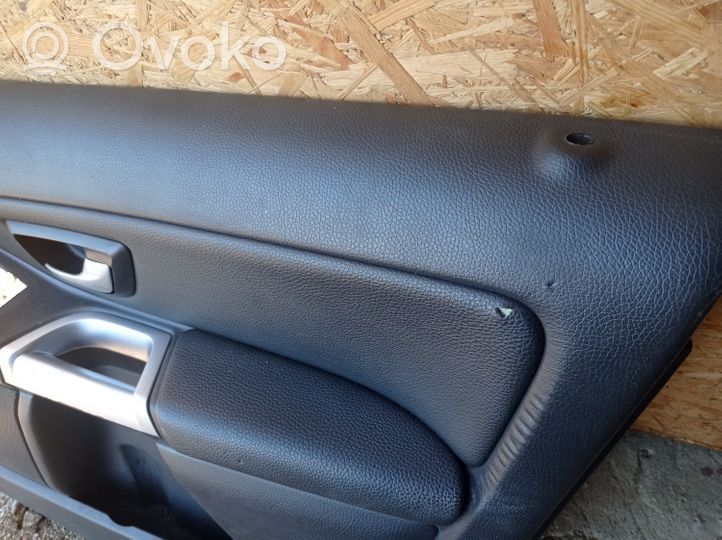 Volvo XC90 Priekšējo durvju apdare 