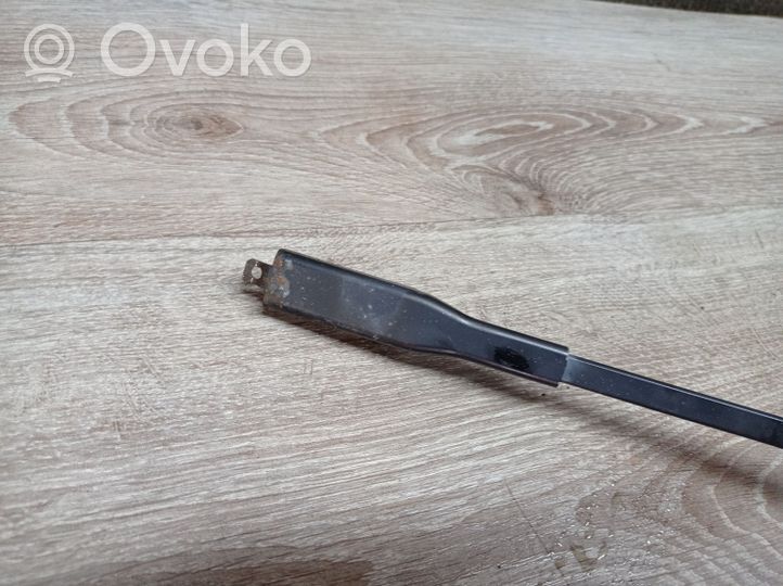 Volvo S60 Front wiper blade arm 