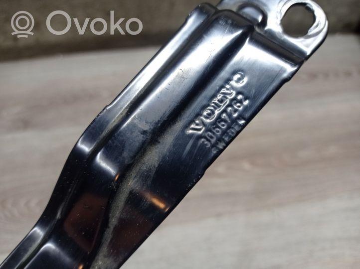 Volvo V70 Akun kiinnike 