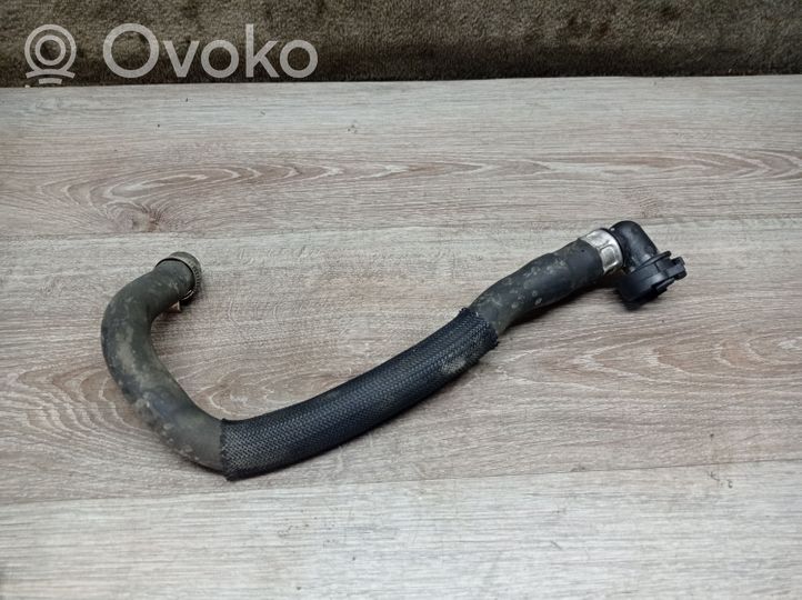 Volvo V70 Tubo flessibile radiatore 