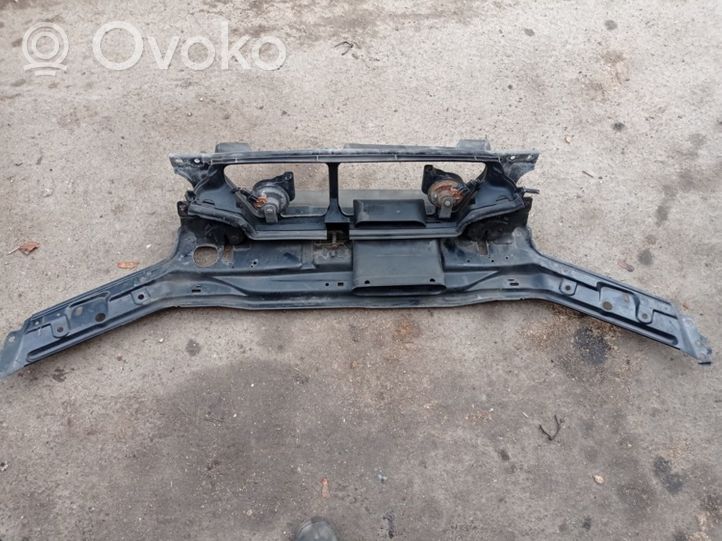 Volvo V70 Support de radiateur sur cadre face avant 