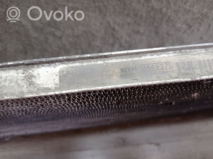 Volvo S60 Jäähdyttimen lauhdutin (A/C) 