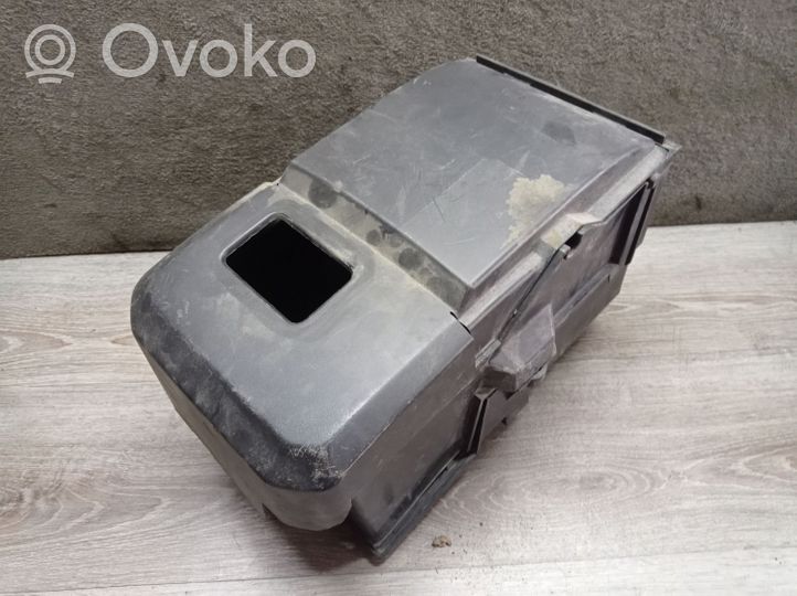 Volvo V50 Battery box tray 