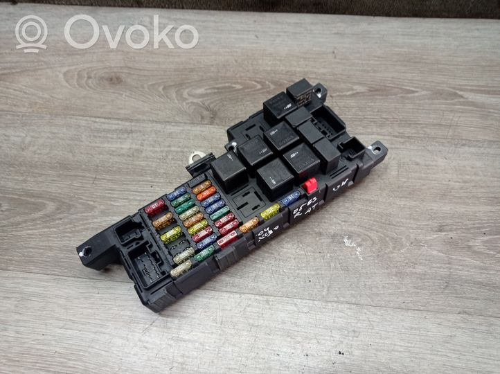 Volvo XC90 Module de fusibles 518826011