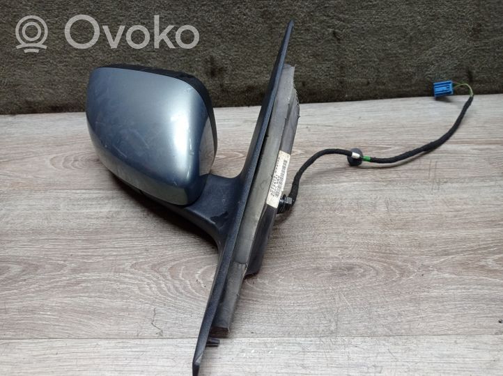 Volvo V50 Front door electric wing mirror 