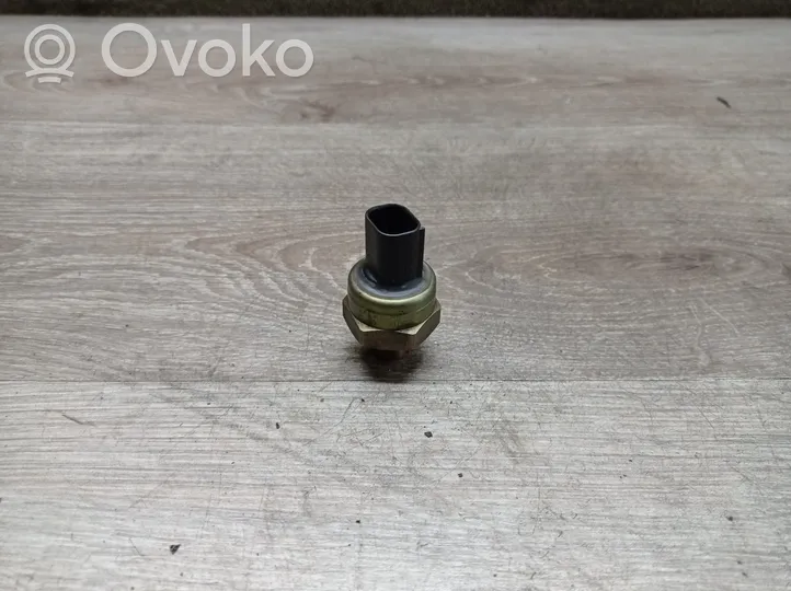 Volvo V70 Regulator siły hamowania 10052299271