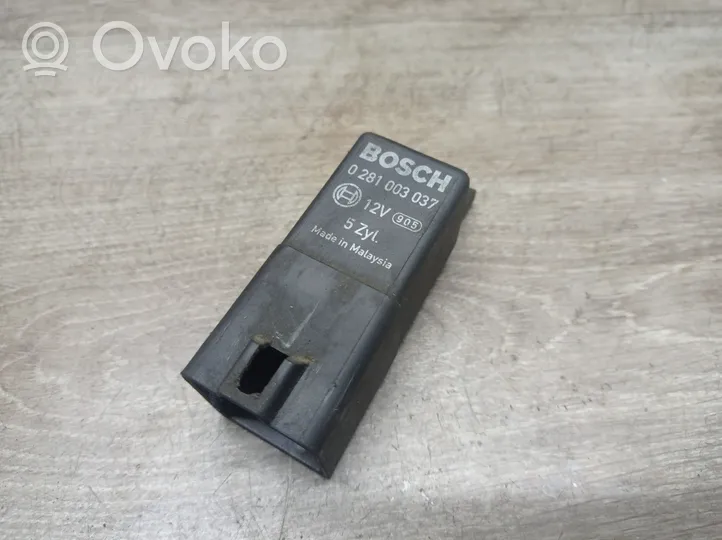 Volvo S60 Przekaźnik / Modul układu ogrzewania wstępnego 0281003037