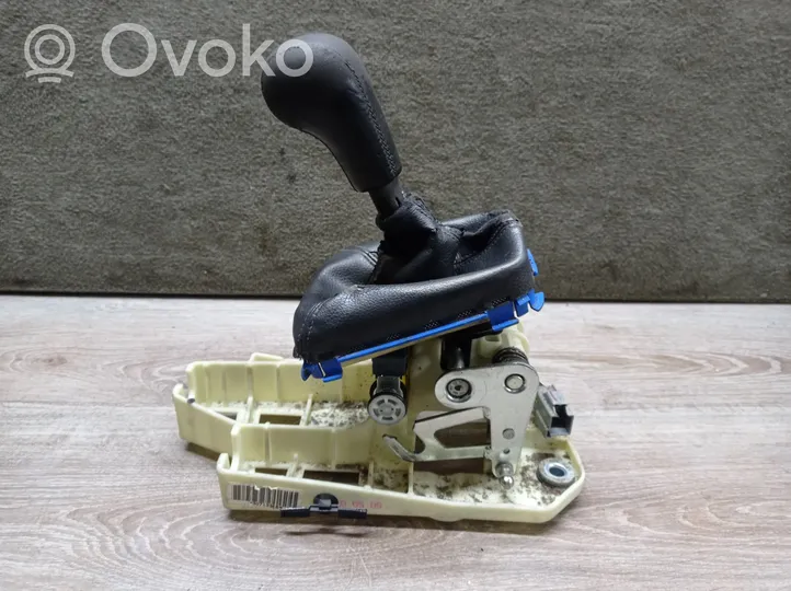 Volvo S60 Gear selector/shifter (interior) 8028100061