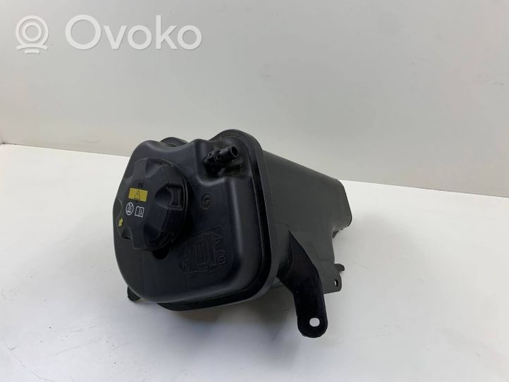 BMW X5 F15 Vase d'expansion / réservoir de liquide de refroidissement 7647290