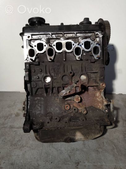 Volkswagen Vento Moottori 02811