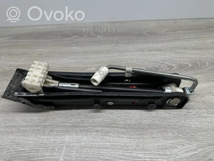 BMW 3 E46 Lift Jack 1094911