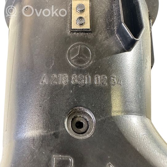 Mercedes-Benz CLS C219 Copertura griglia di ventilazione laterale cruscotto A2198300254