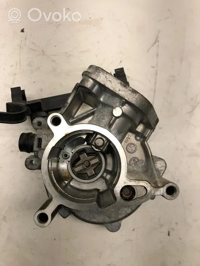 Audi A5 8T 8F Pompe à vide 06K145100P