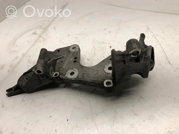 Audi A4 S4 B8 8K Support pompe injection à carburant 059130147P