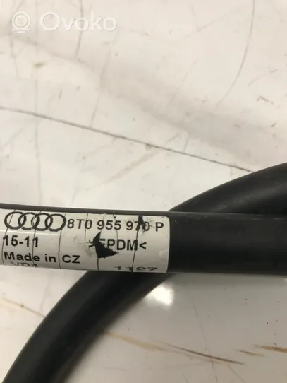 Audi A5 8T 8F Wąż / Przewód spryskiwacza lampy przedniej 8T0955970P